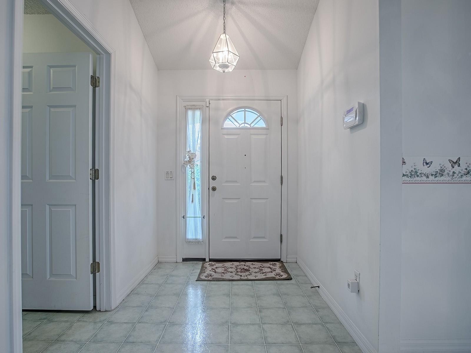Image 6 of 75 For 1107 San Antonio Lane
