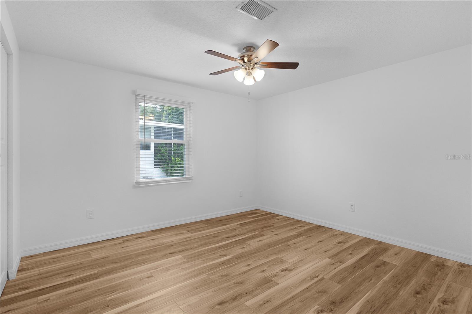 Image 15 of 21 For 1421 Schwartz Boulevard