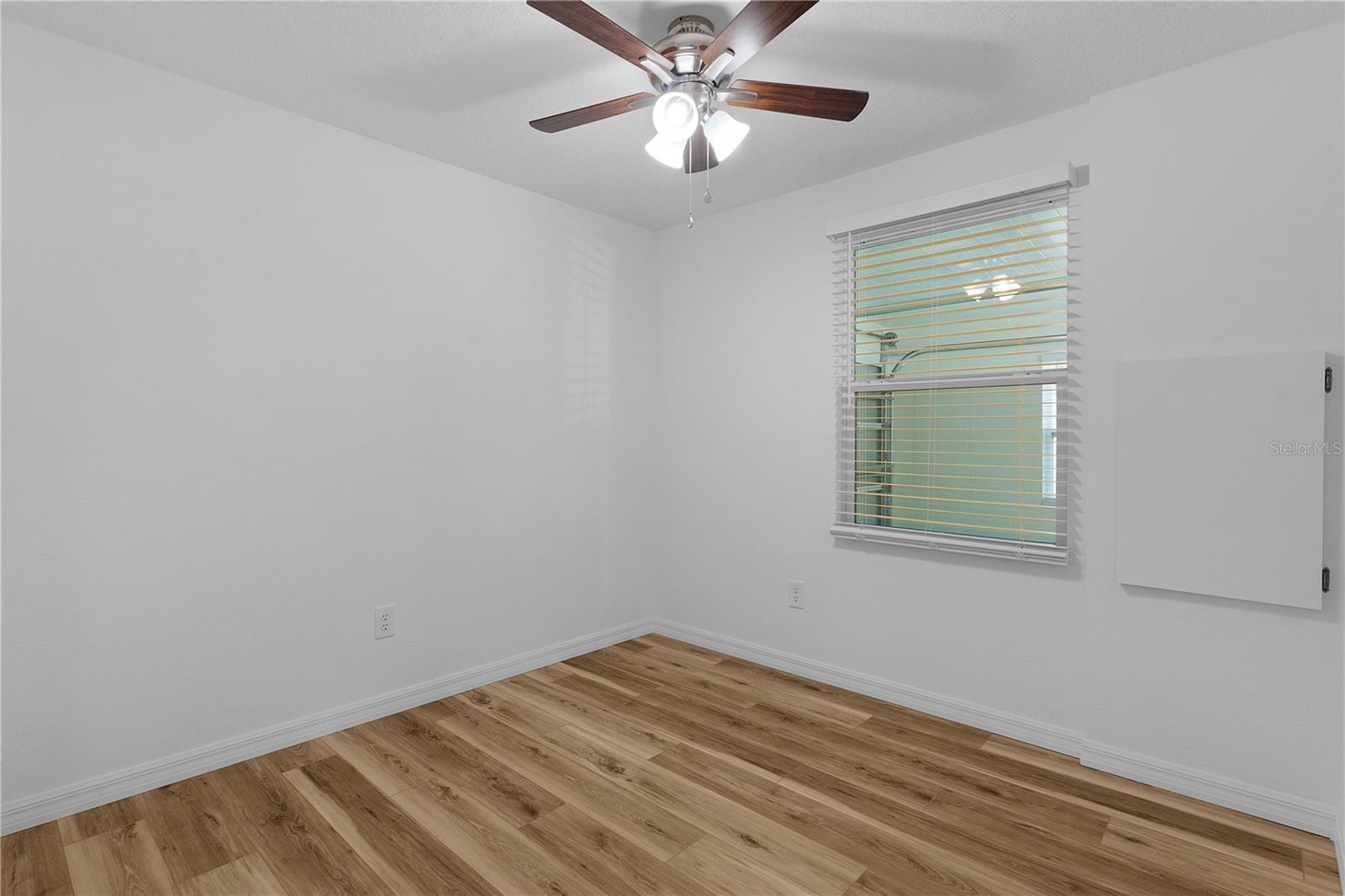 Image 4 of 21 For 1421 Schwartz Boulevard