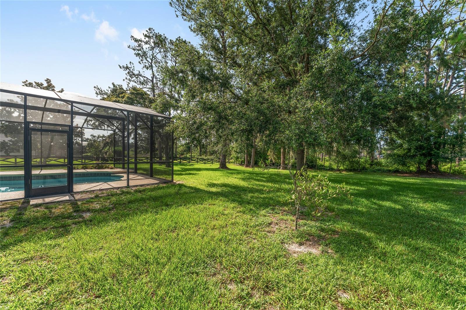 Image 16 of 91 For 21312 Marsh View Court
