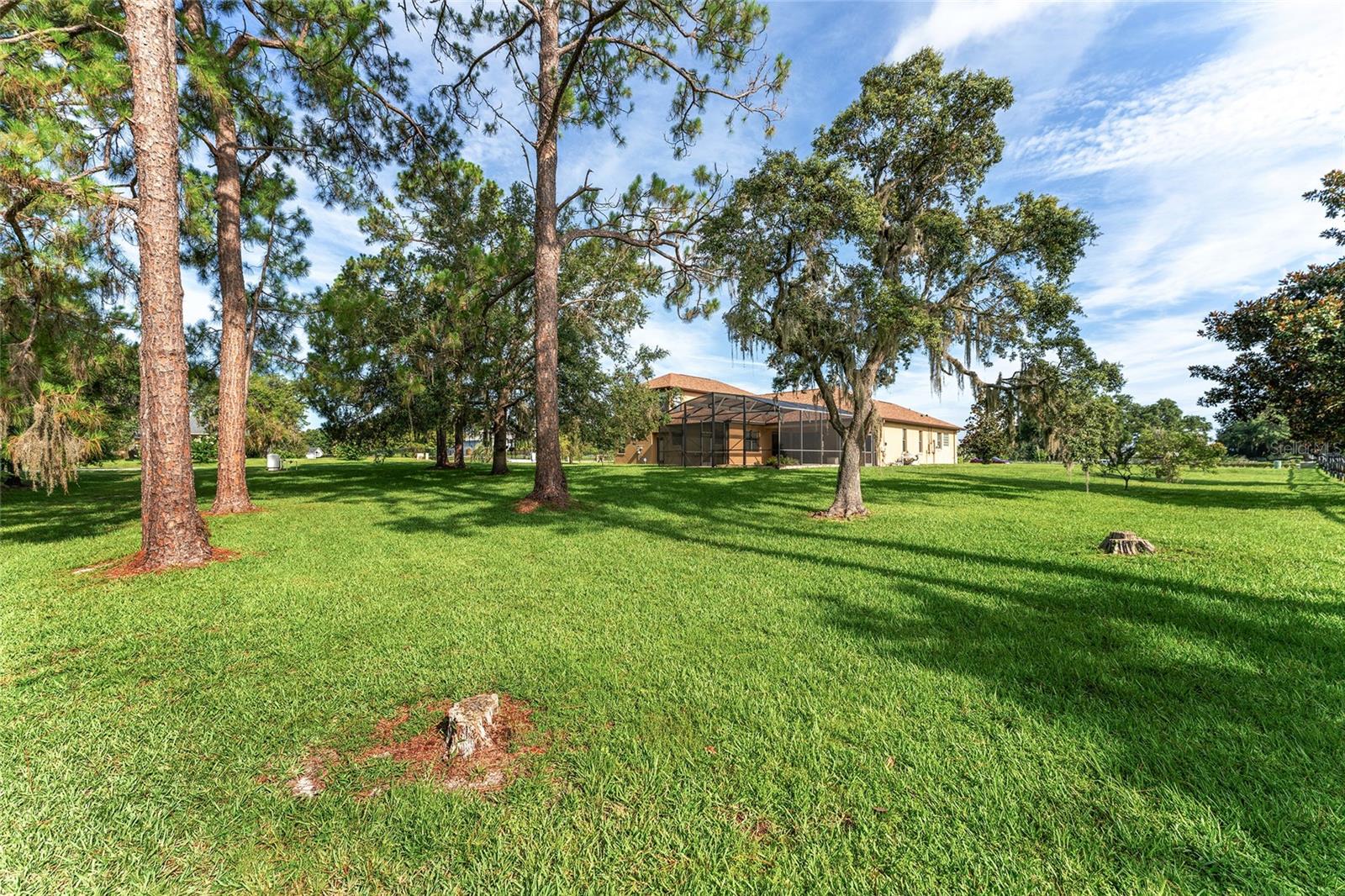 Image 17 of 91 For 21312 Marsh View Court