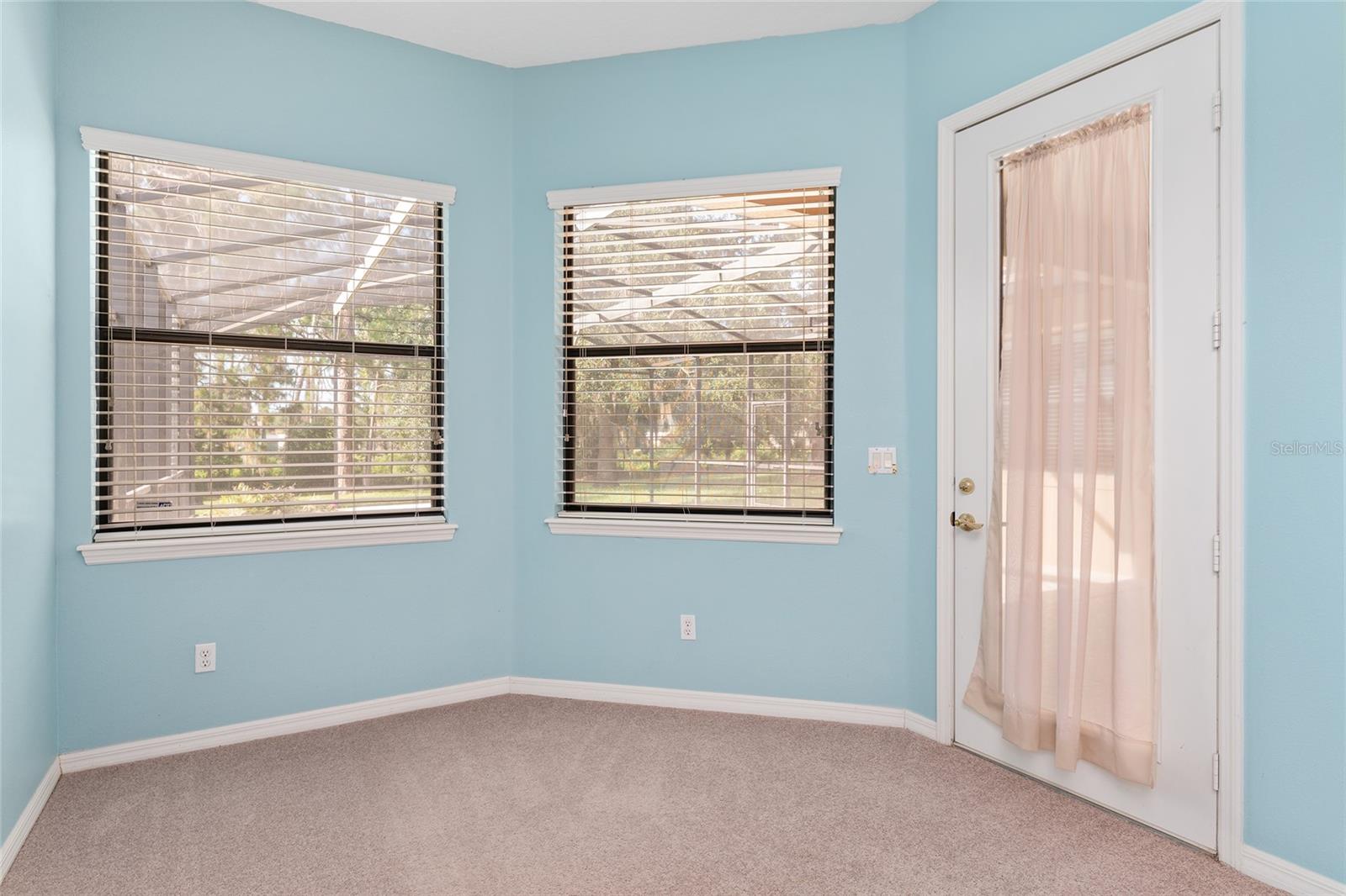 Image 33 of 91 For 21312 Marsh View Court