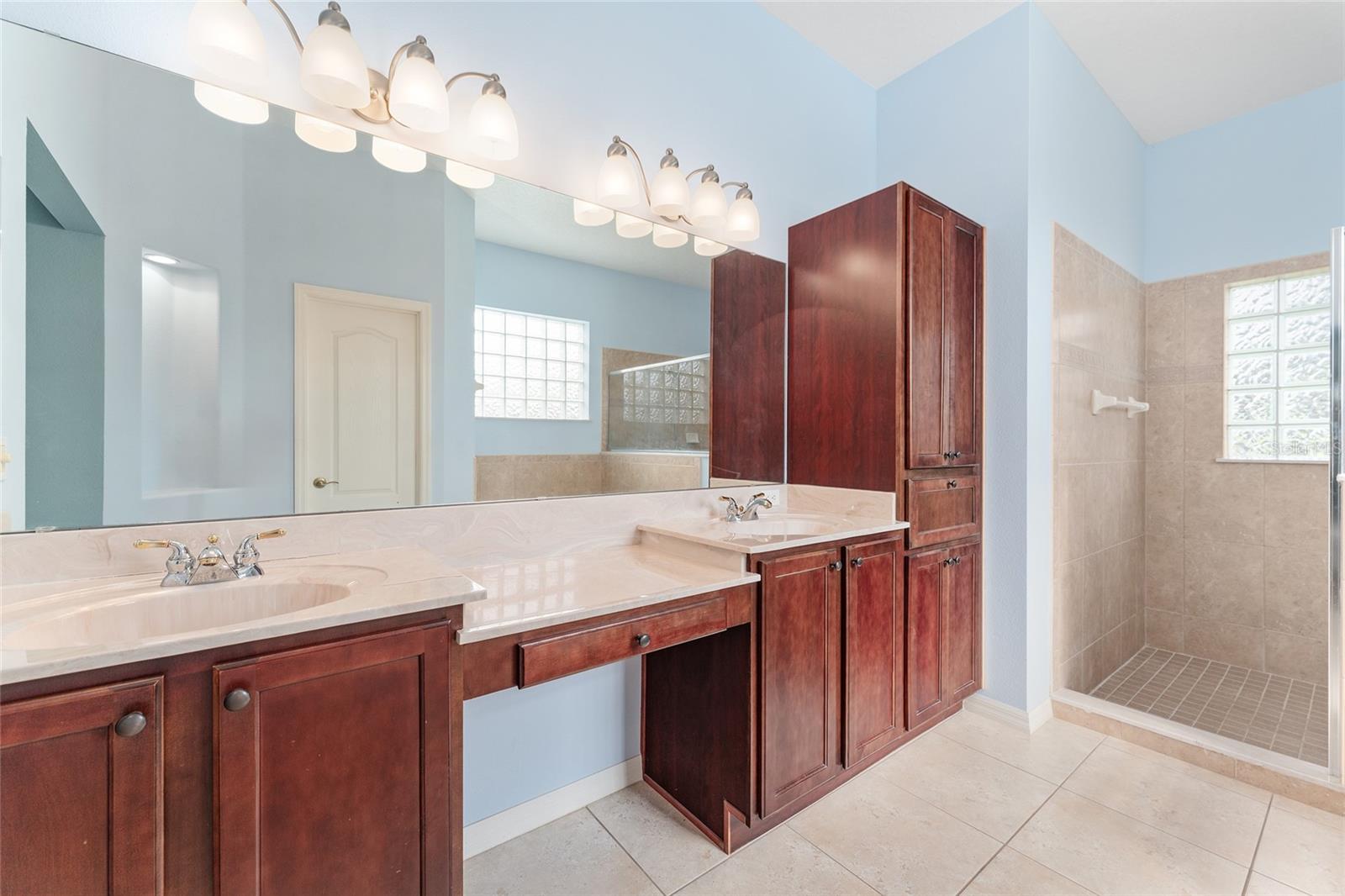 Image 39 of 91 For 21312 Marsh View Court