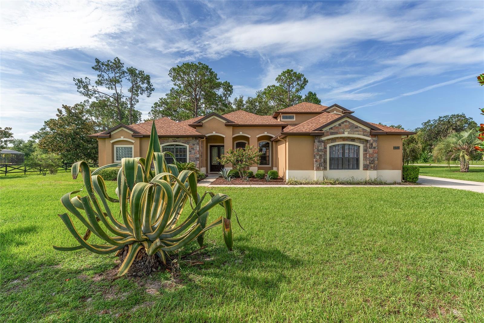 Image 4 of 91 For 21312 Marsh View Court