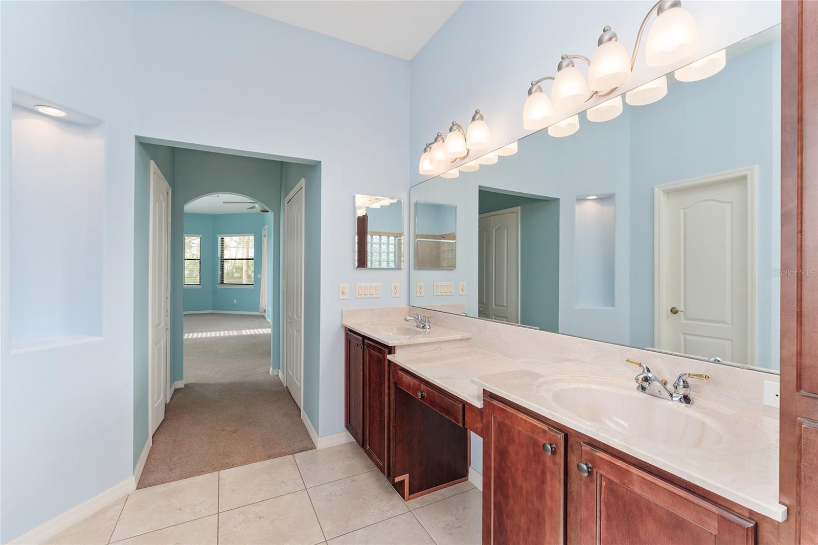 Image 42 of 91 For 21312 Marsh View Court