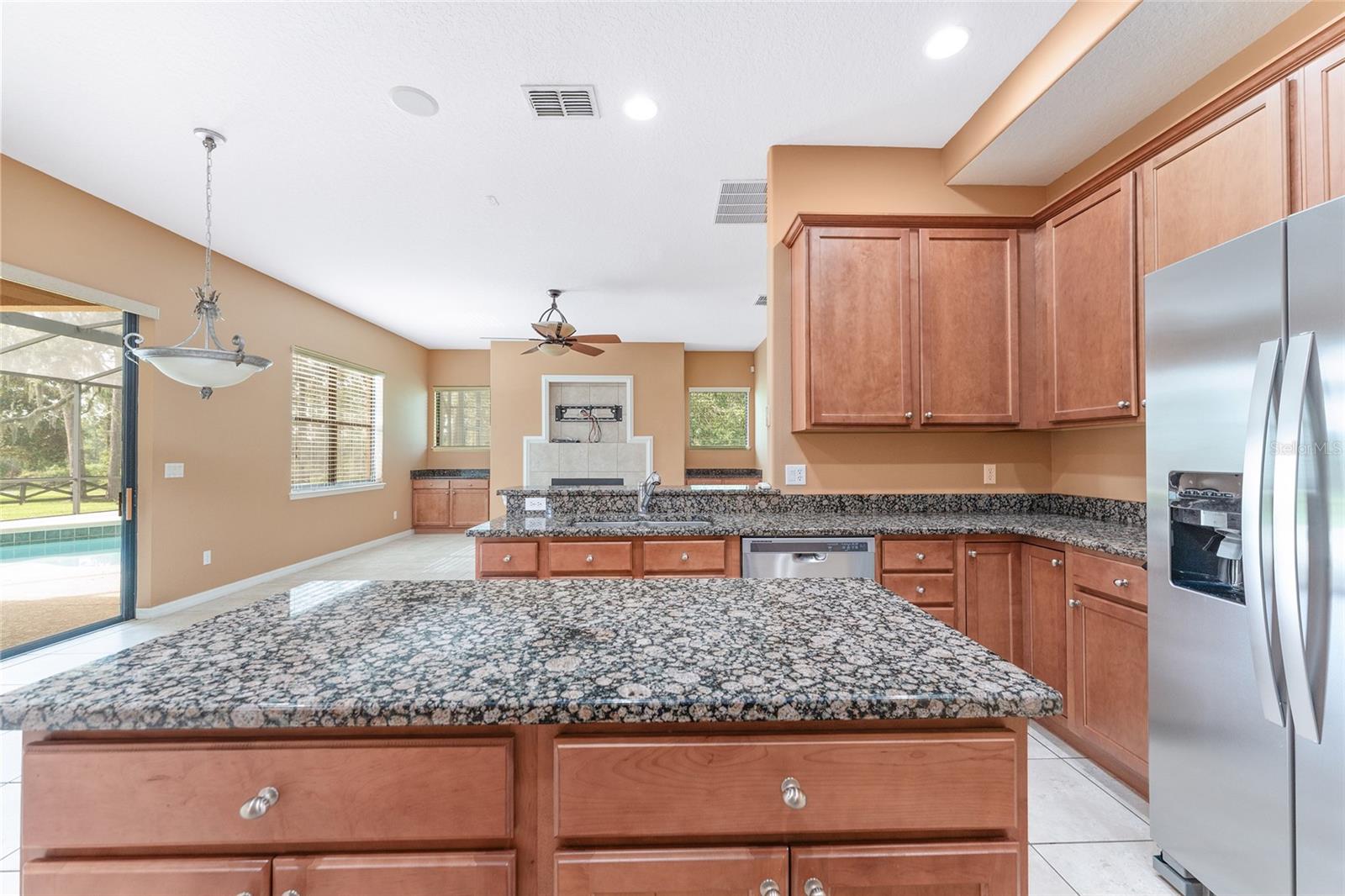 Image 50 of 91 For 21312 Marsh View Court