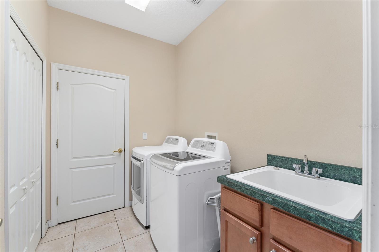 Image 72 of 91 For 21312 Marsh View Court