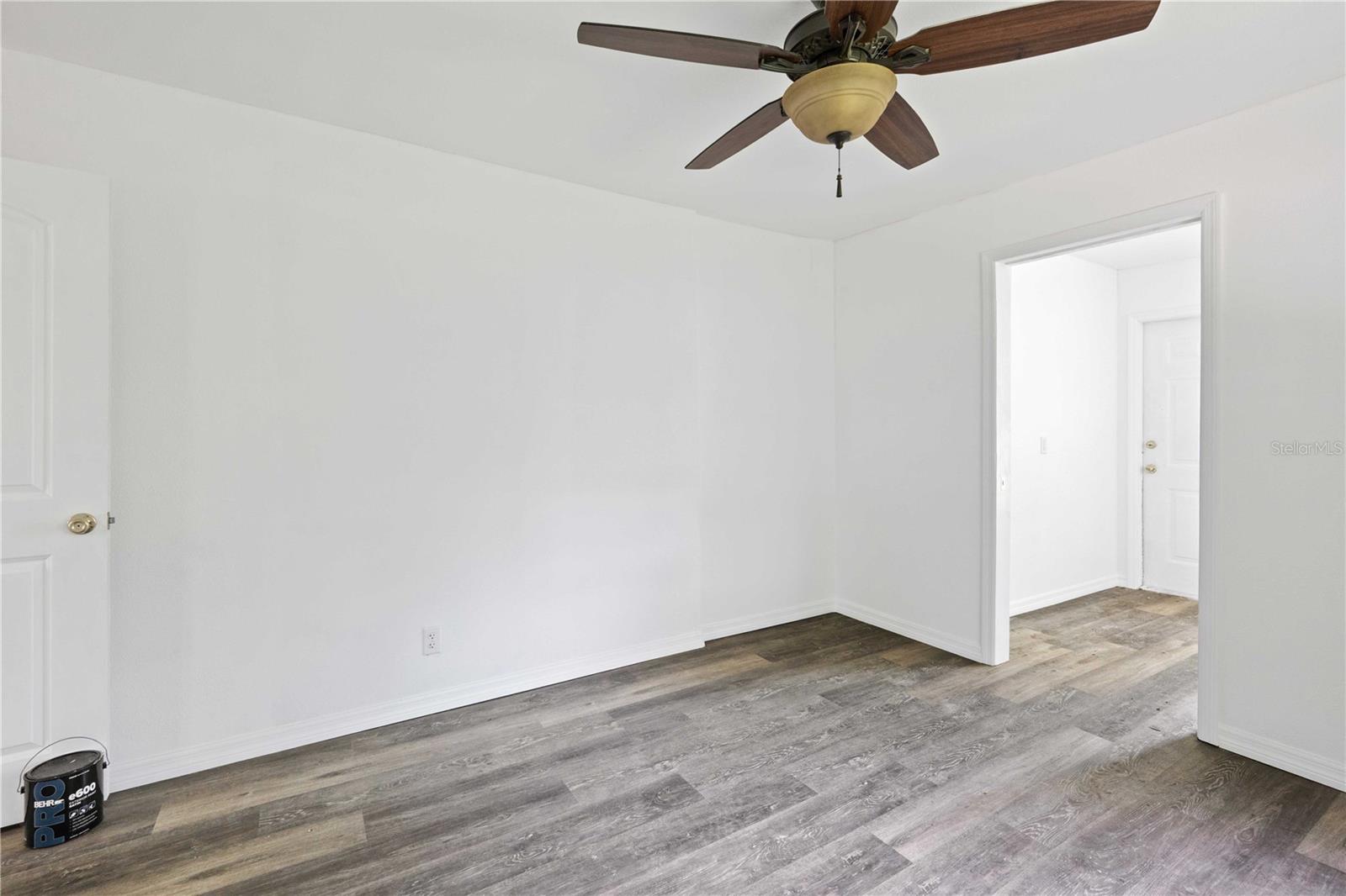 Image 16 of 22 For 1134 Cr 464  