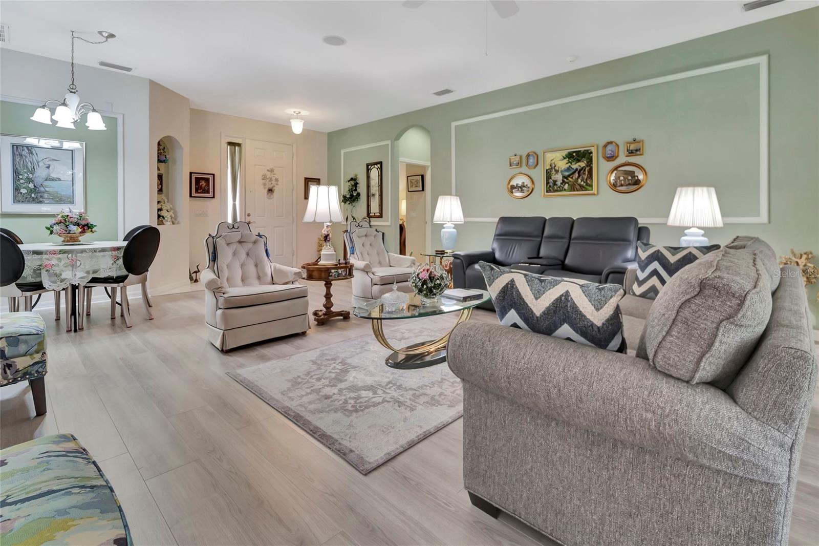 Image 6 of 53 For 3507 Arlington Ridge Boulevard