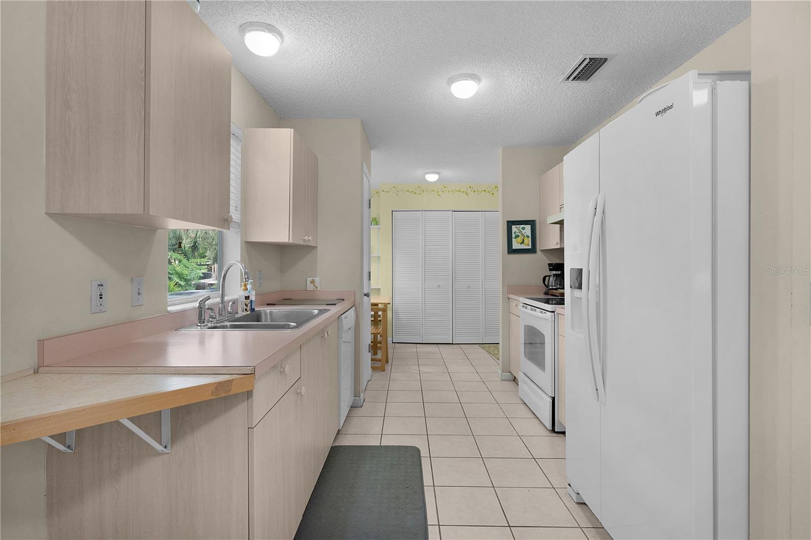 Image 11 of 43 For 521 San Marino Drive