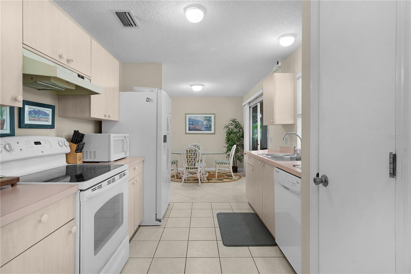 Image 16 of 43 For 521 San Marino Drive