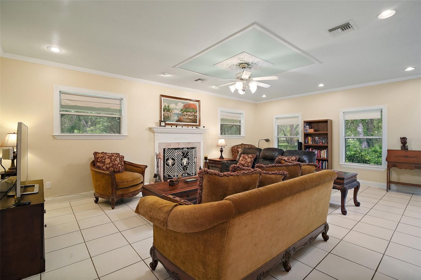Image 18 of 51 For 3026 Lake Griffin Road
