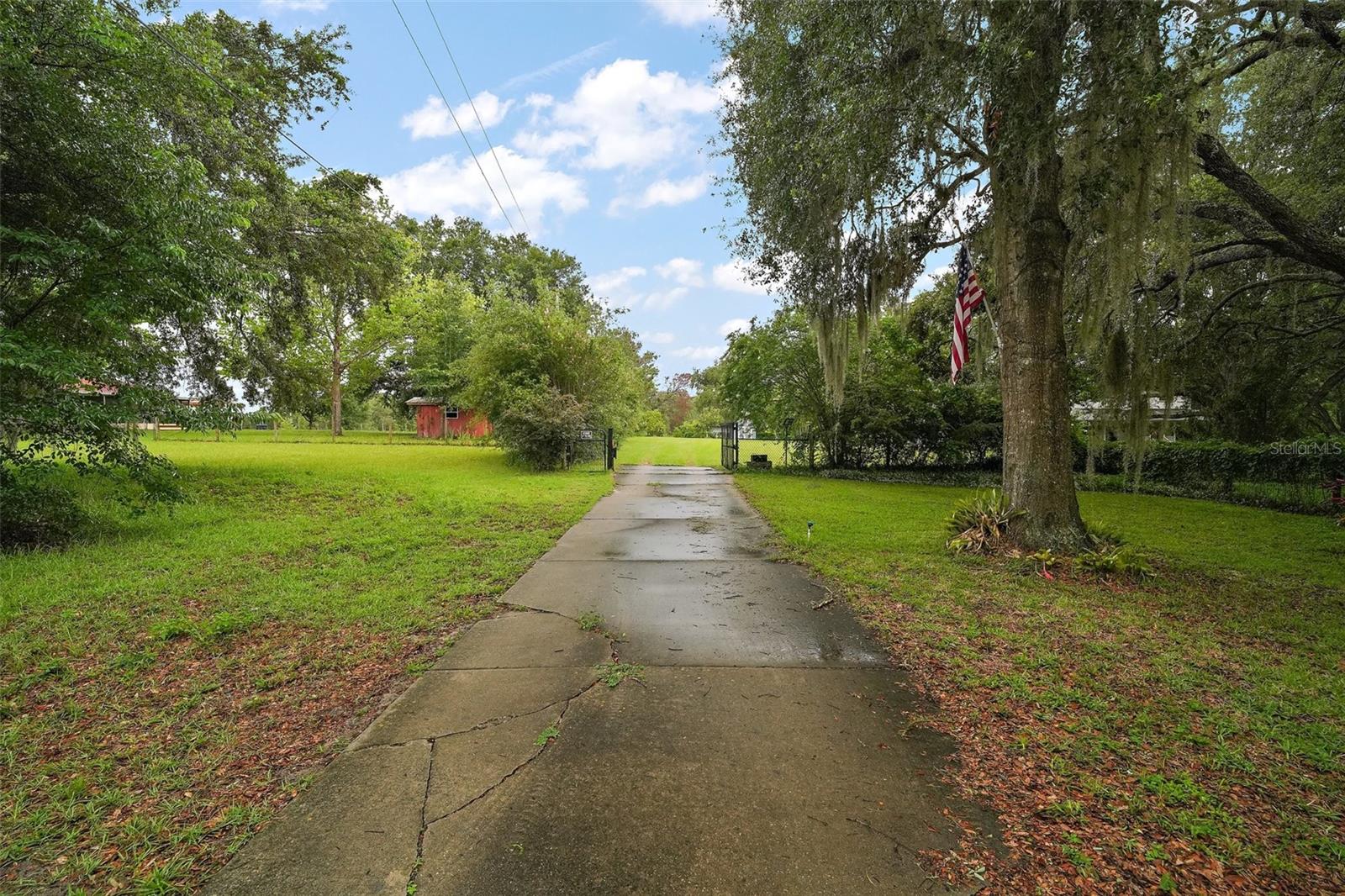 Image 2 of 51 For 3026 Lake Griffin Road