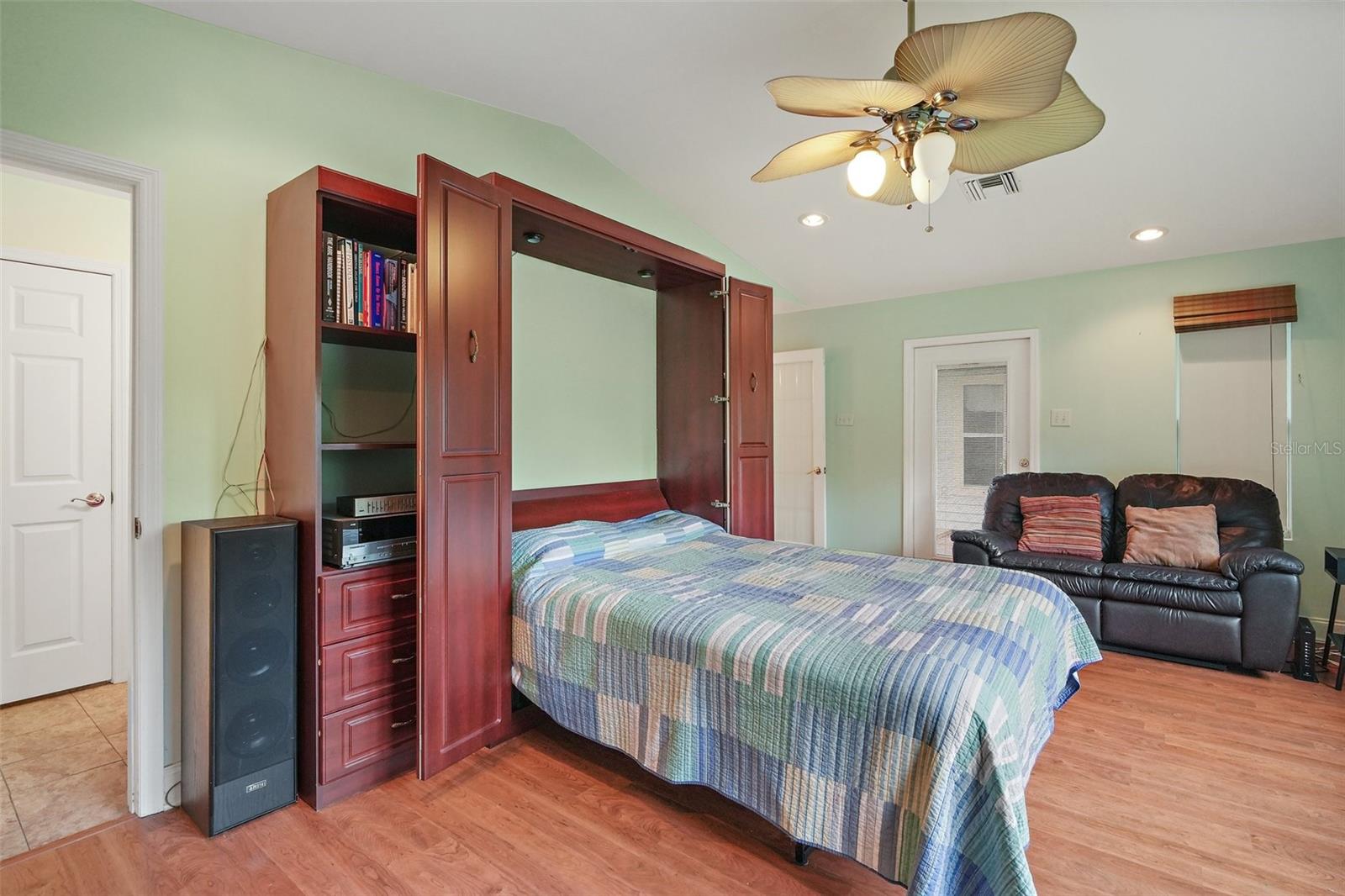 Image 30 of 51 For 3026 Lake Griffin Road