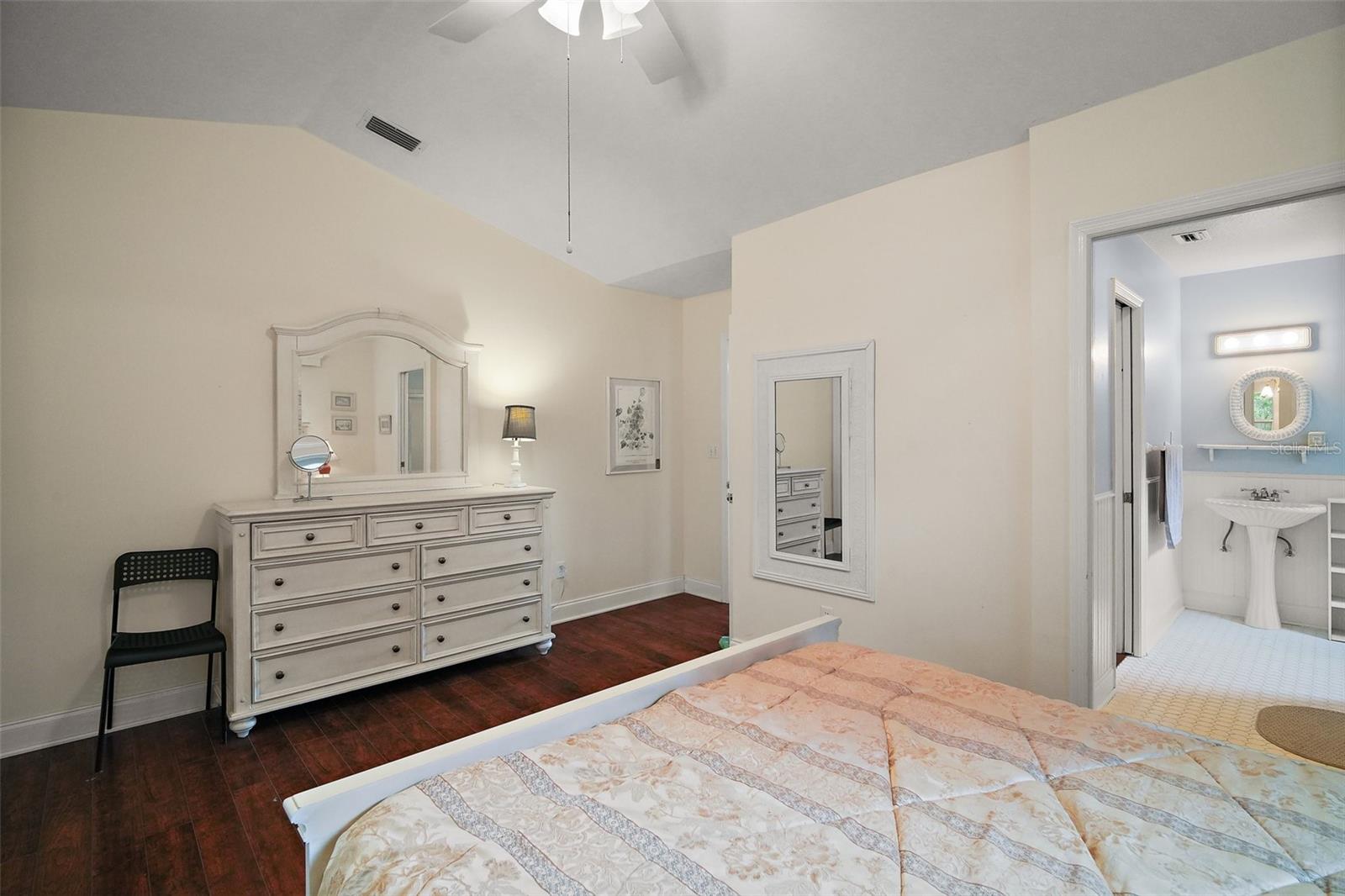 Image 38 of 51 For 3026 Lake Griffin Road