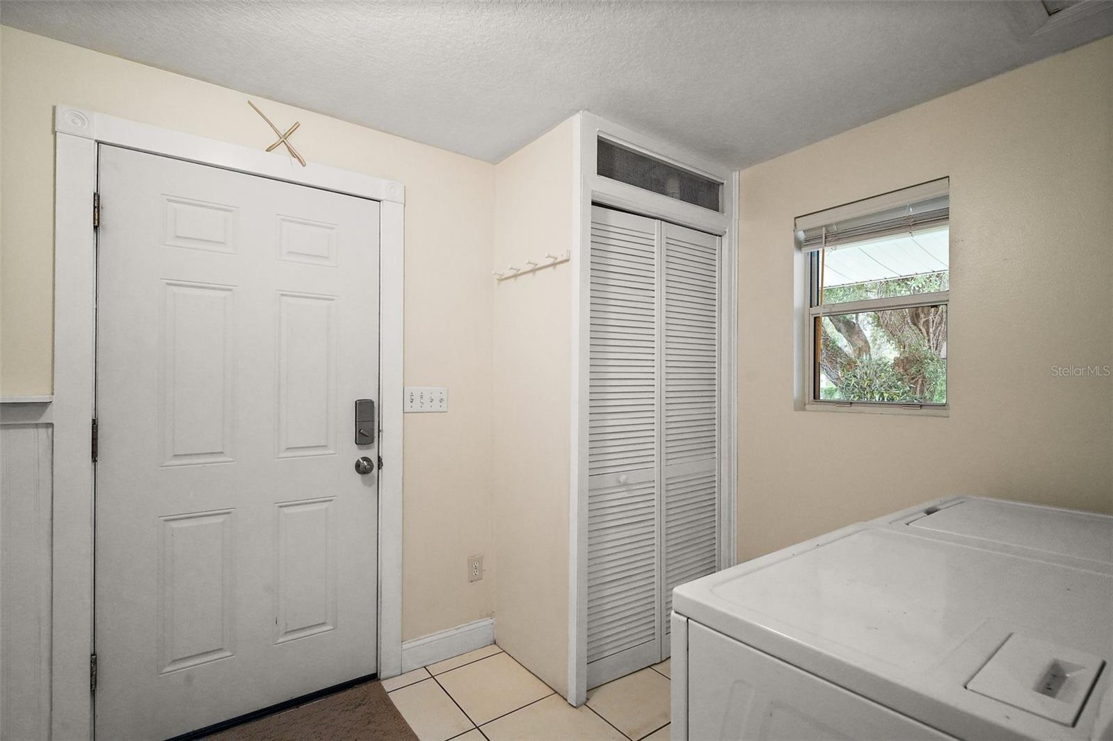 Image 45 of 51 For 3026 Lake Griffin Road