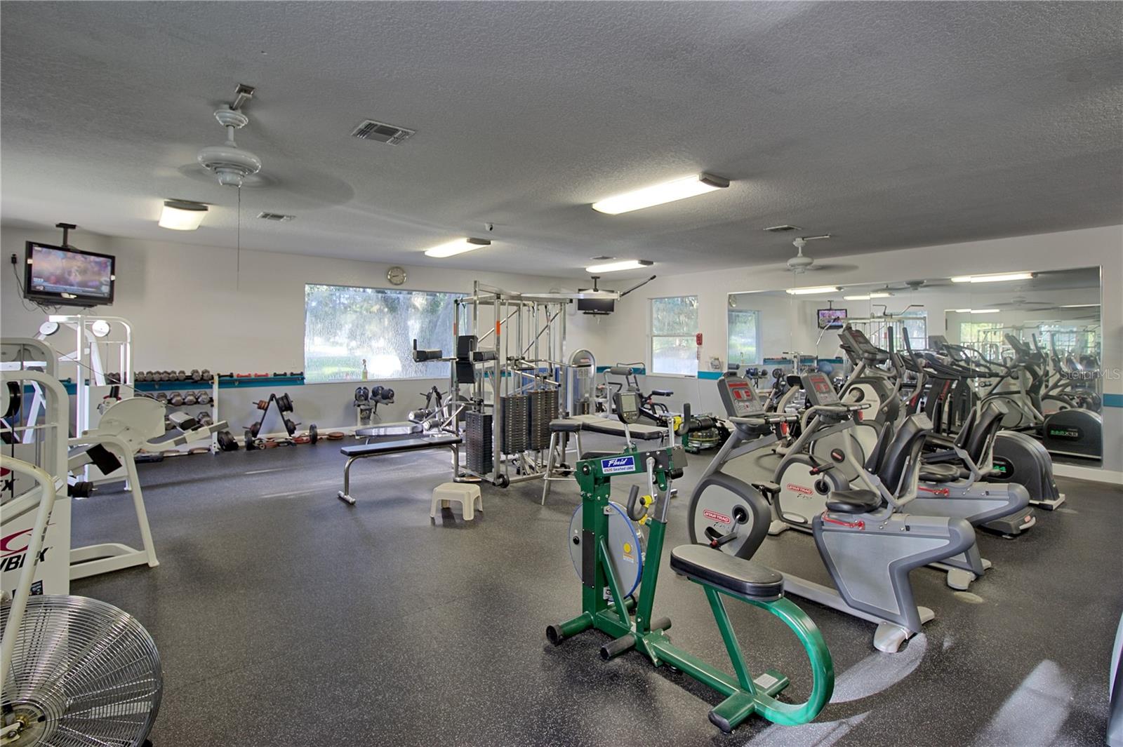 Image 56 of 77 For 32942 Rambling Oaks Court