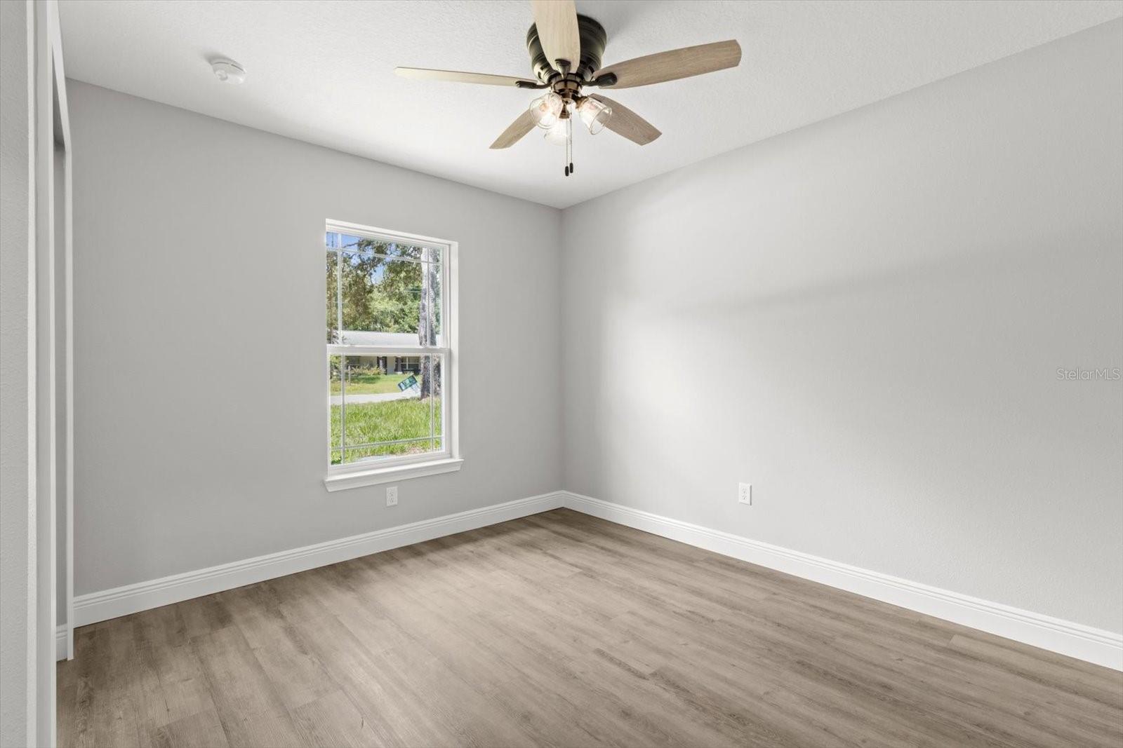 Image 21 of 33 For 8641 Stern Way