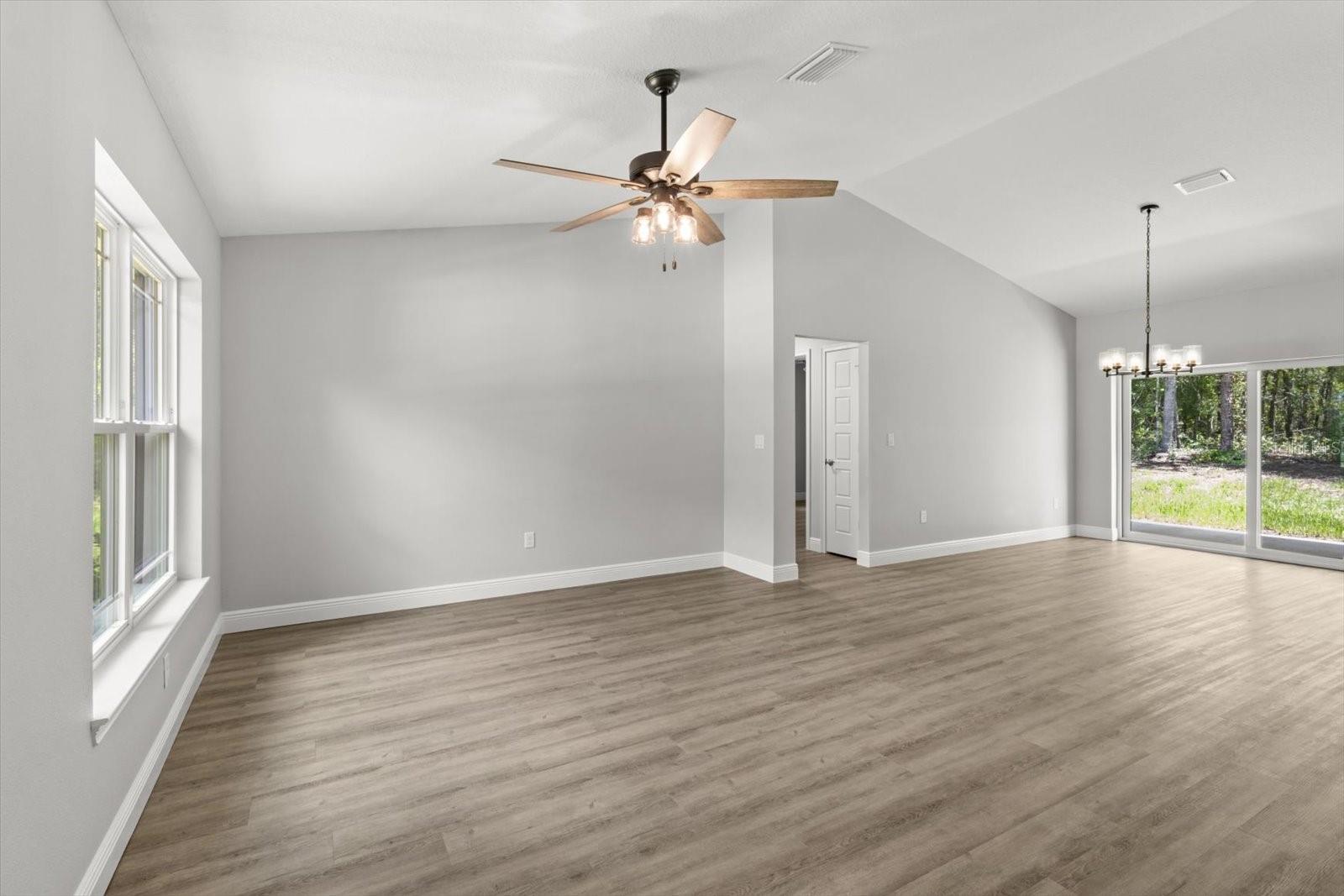 Image 5 of 33 For 8641 Stern Way