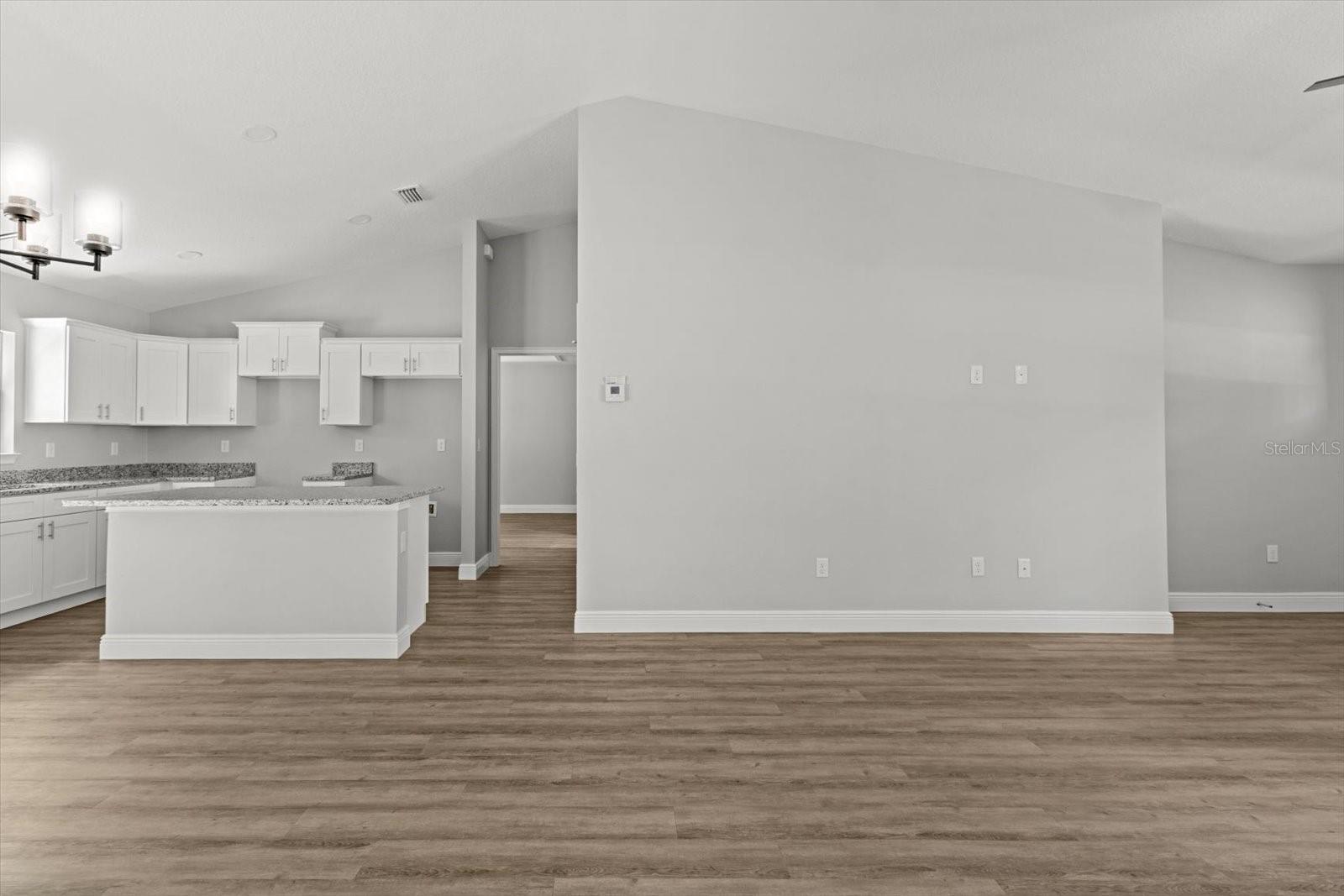 Image 8 of 33 For 8641 Stern Way