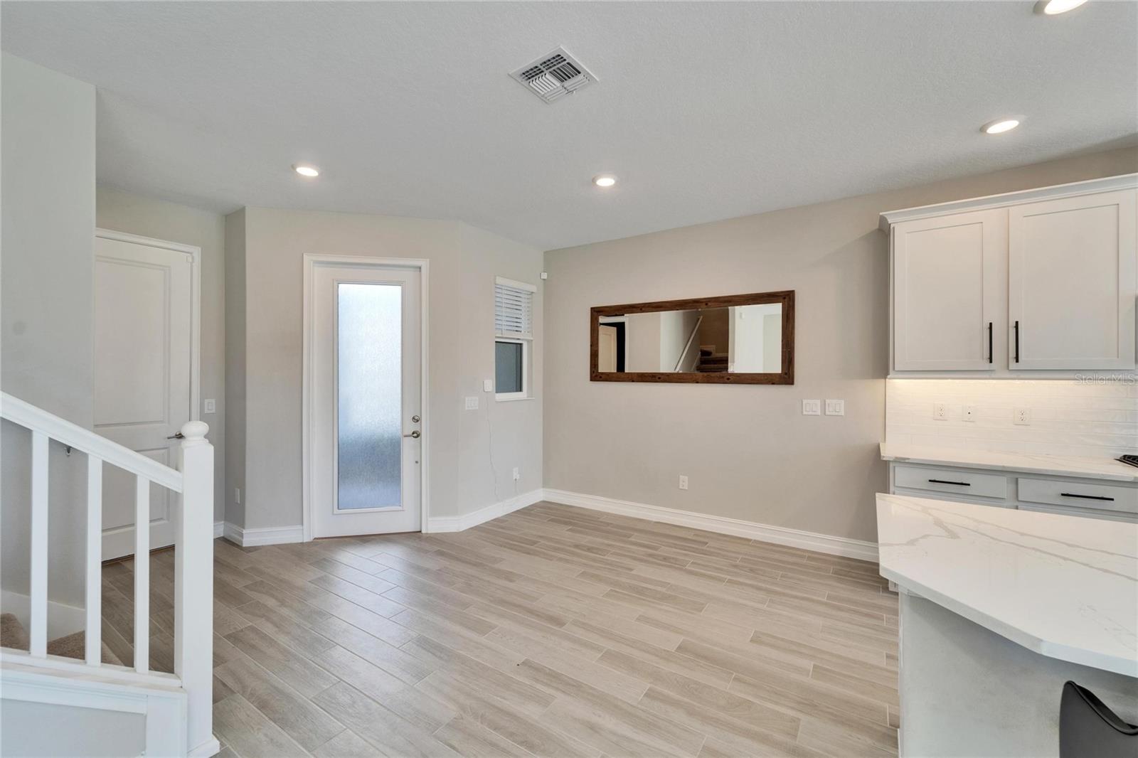 Image 16 of 45 For 4564 Almada Lane
