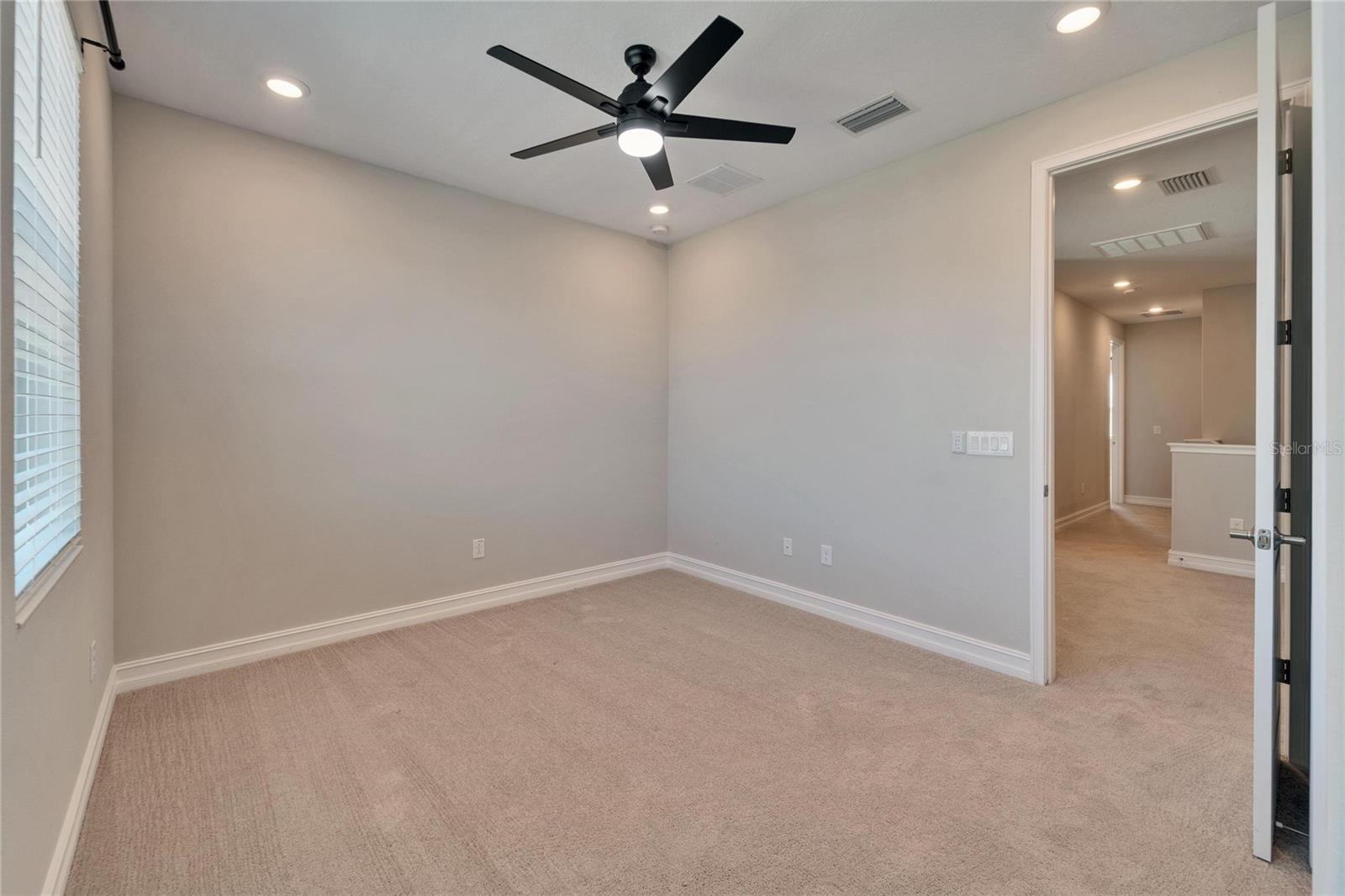 Image 22 of 45 For 4564 Almada Lane