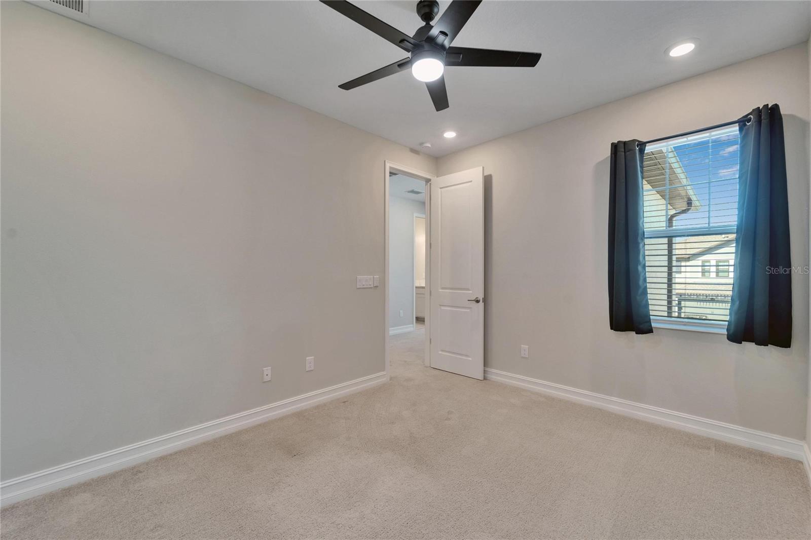 Image 34 of 45 For 4564 Almada Lane