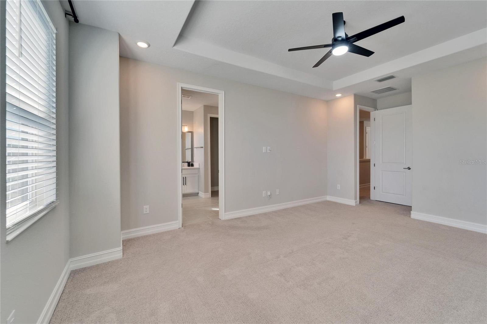 Image 39 of 45 For 4564 Almada Lane