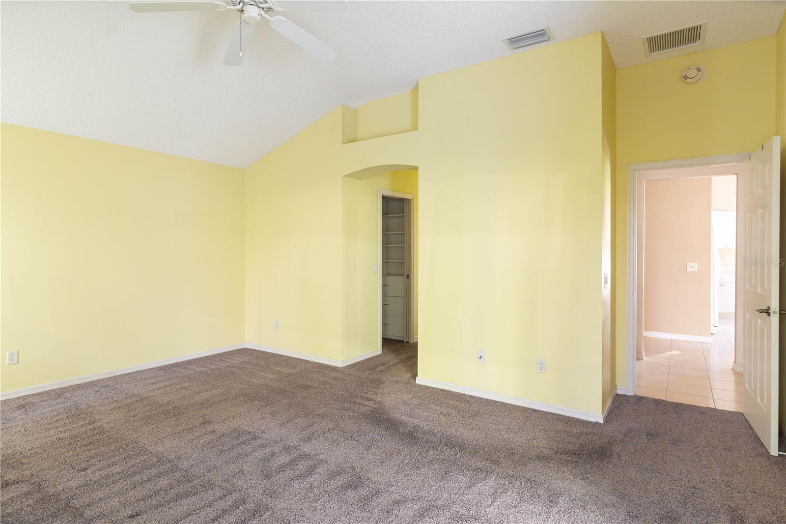 Image 21 of 33 For 8215 171st Mcalpin Street