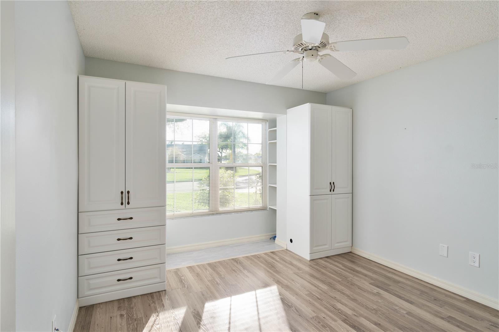 Image 27 of 33 For 8215 171st Mcalpin Street