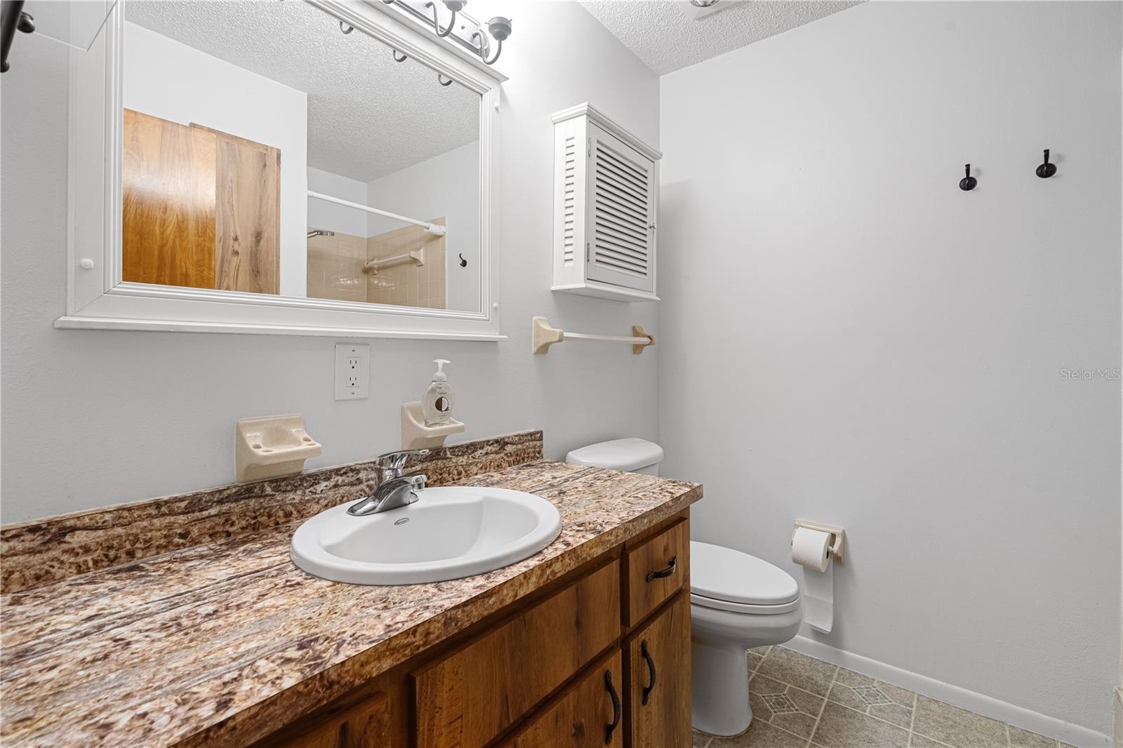 Image 20 of 32 For 2047 Cr 446  