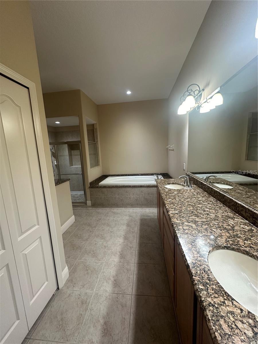 Image 8 of 10 For 26621 Bella Vista Drive