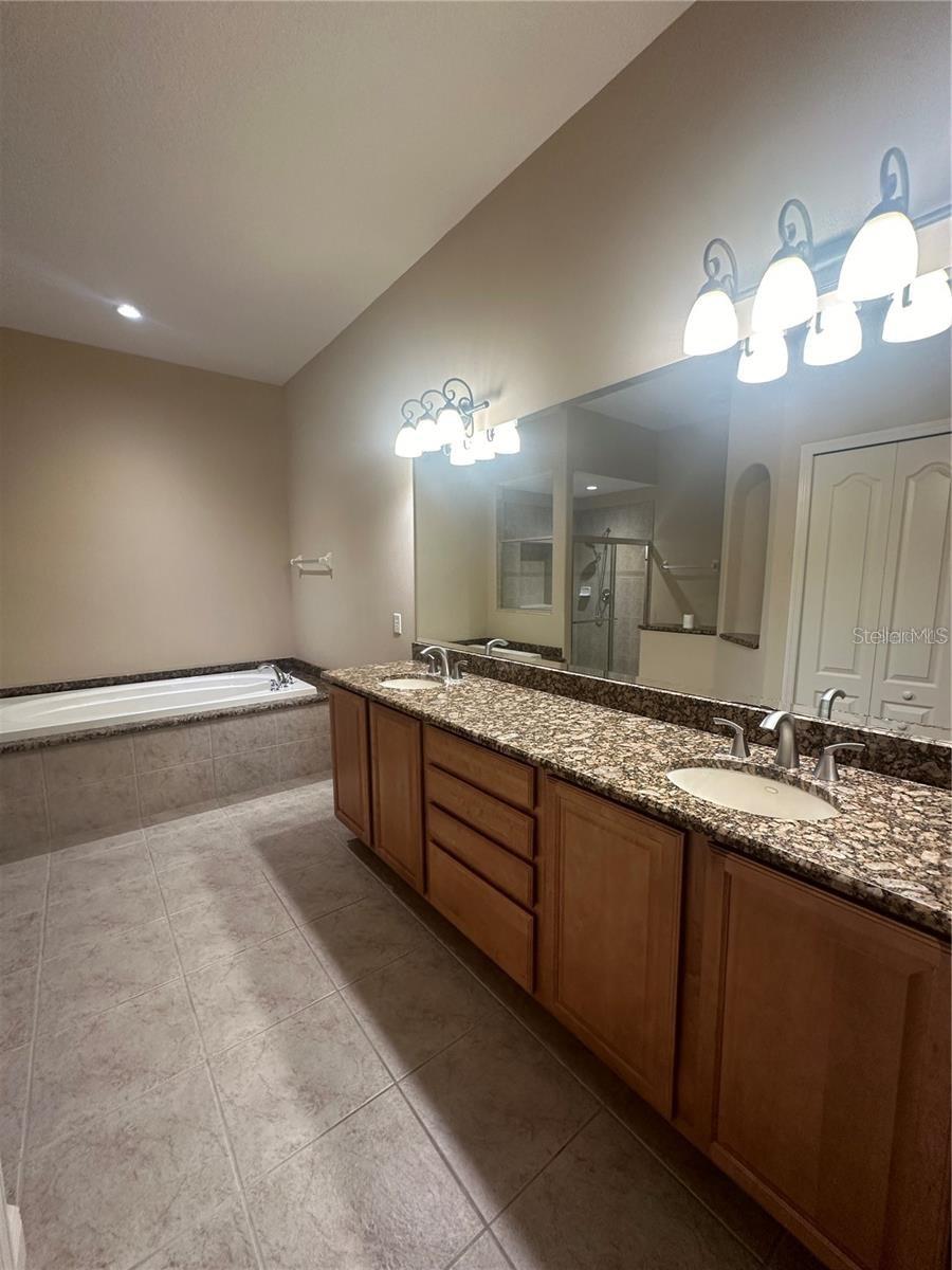 Image 9 of 10 For 26621 Bella Vista Drive