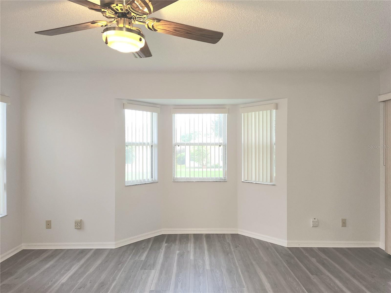 Image 13 of 40 For 651 Timbercrest Drive