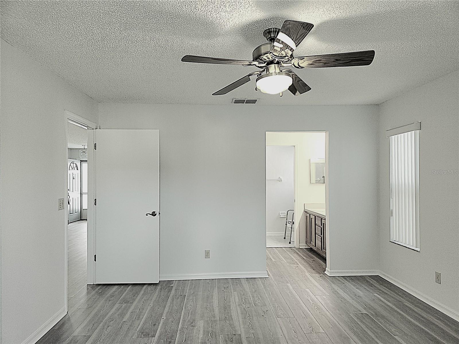 Image 16 of 40 For 651 Timbercrest Drive