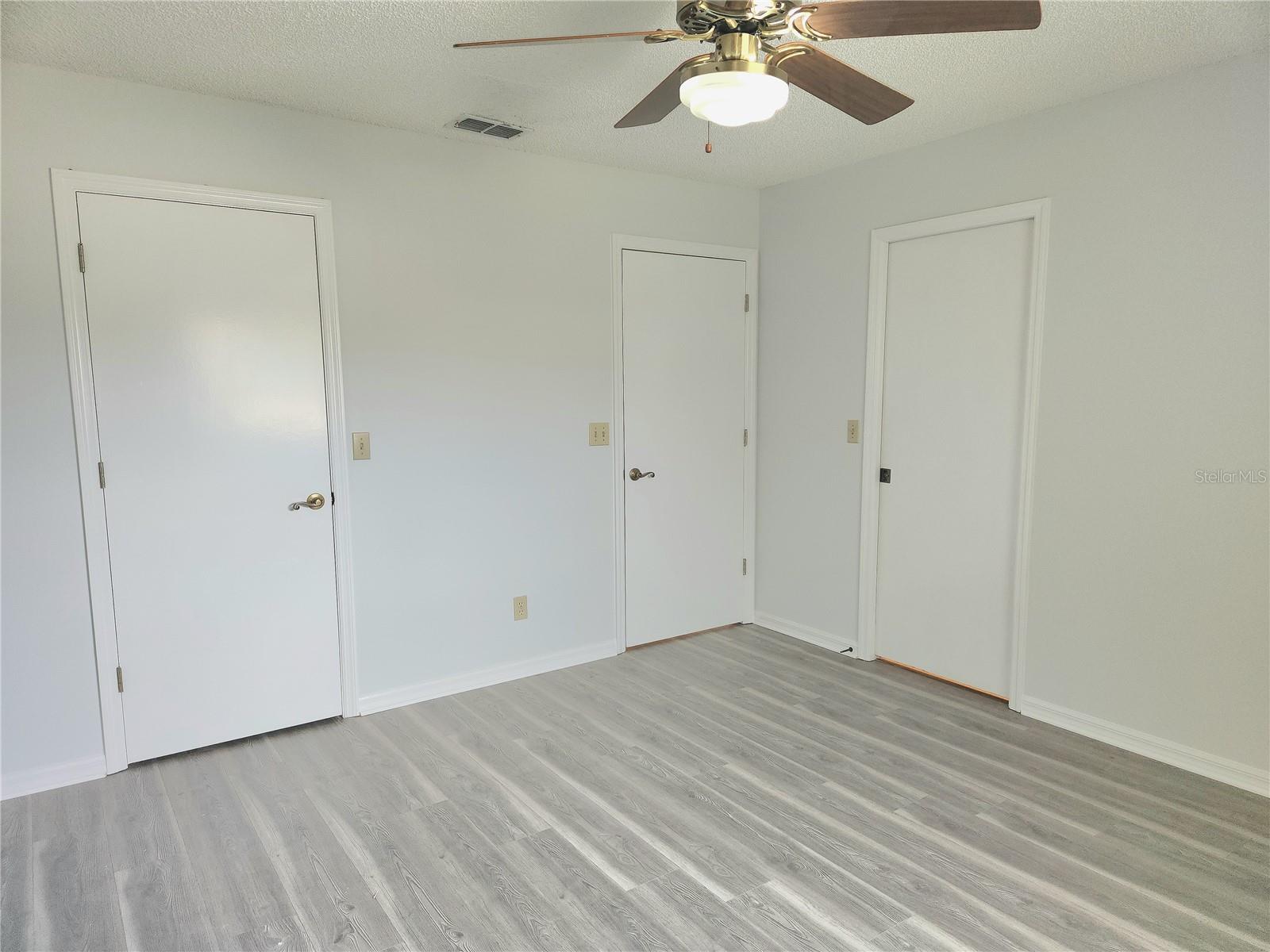 Image 22 of 40 For 651 Timbercrest Drive