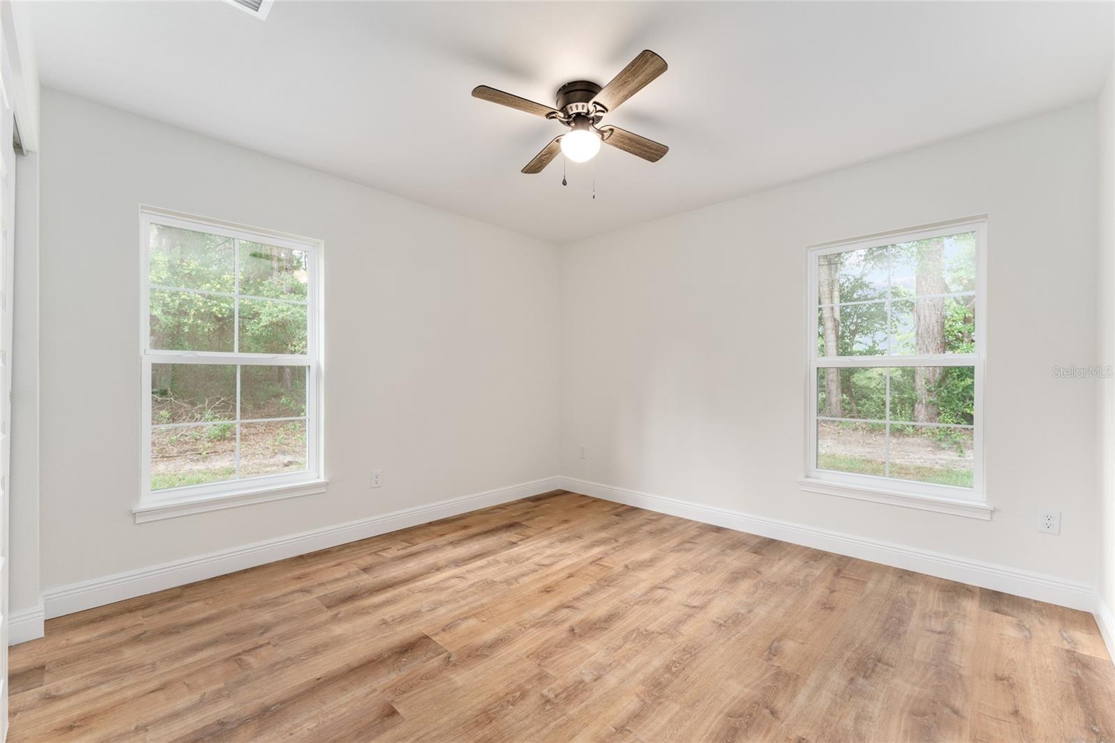 Listing photo id 24 for 11614 Condor Drive
