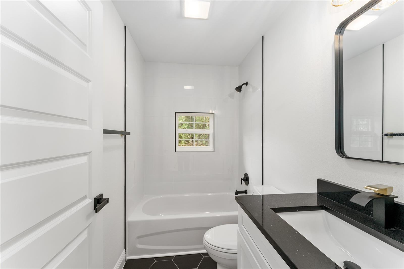 Listing photo id 25 for 11614 Condor Drive