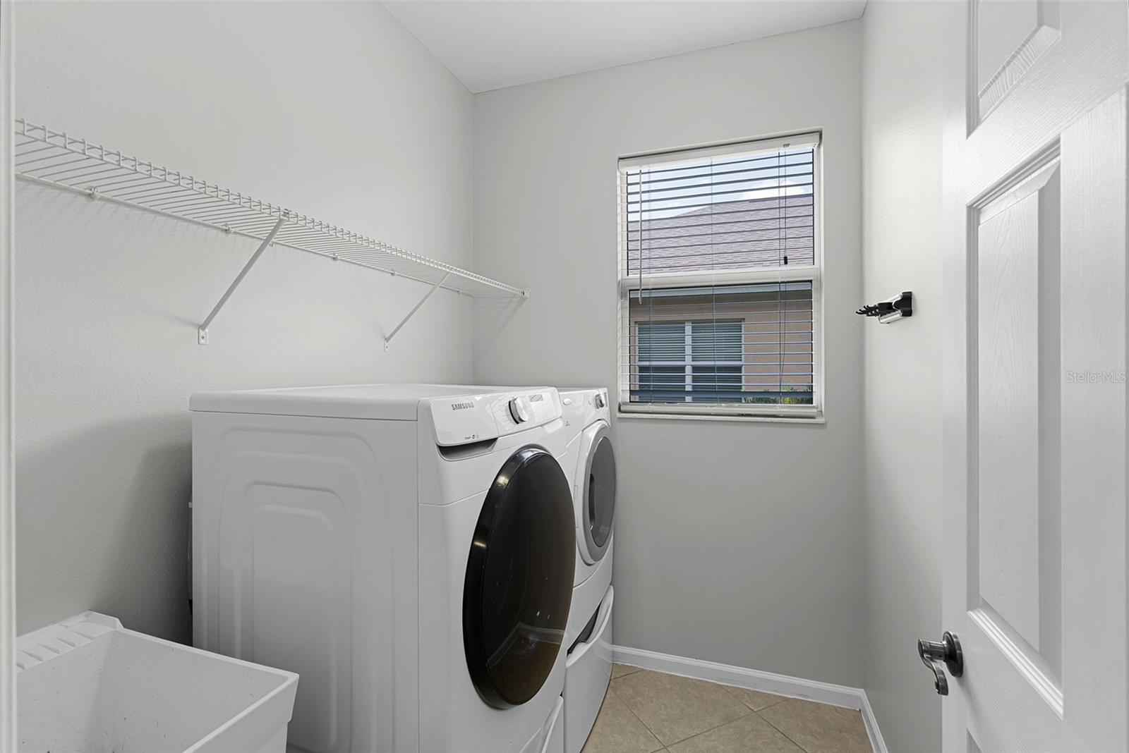 Image 31 of 60 For 15604 Starlite Street