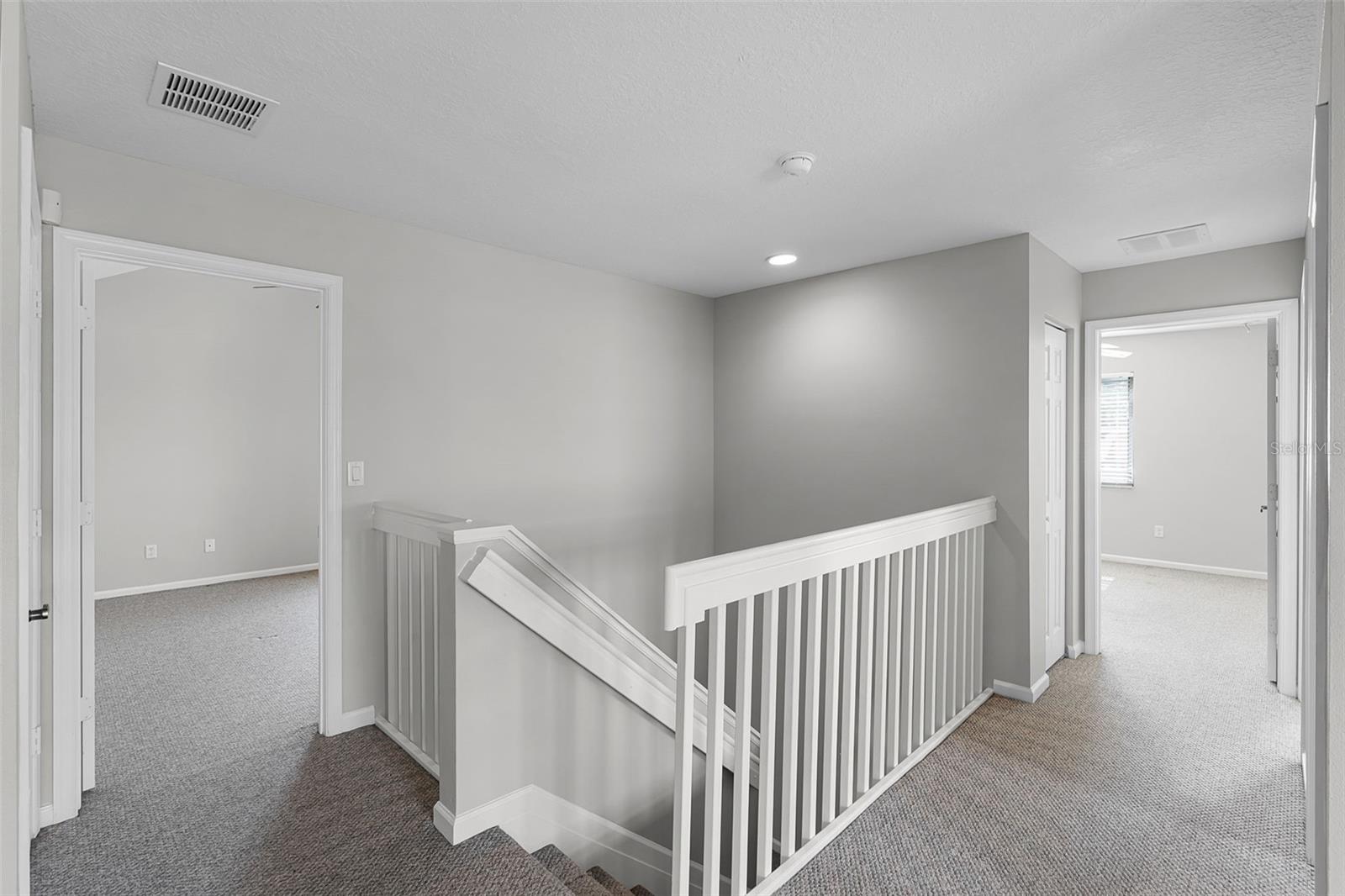 Image 32 of 60 For 15604 Starlite Street