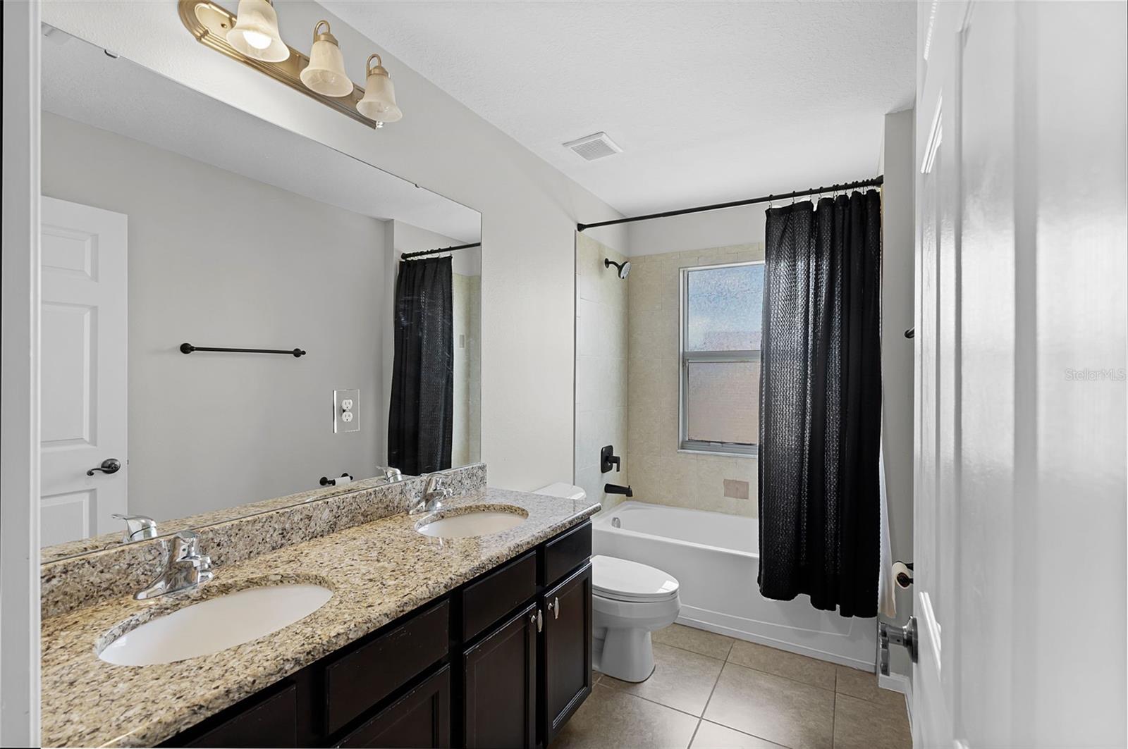 Image 39 of 60 For 15604 Starlite Street