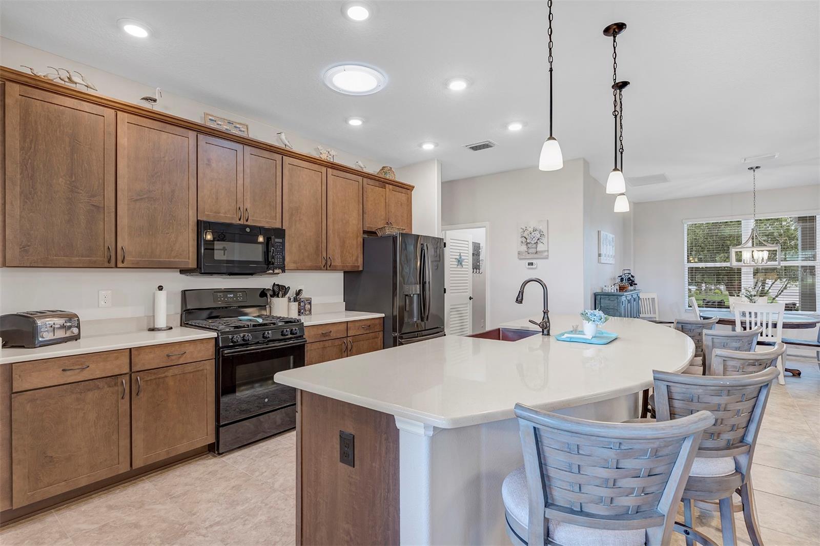 Image 15 of 58 For 3681 Arlington Ridge Boulevard