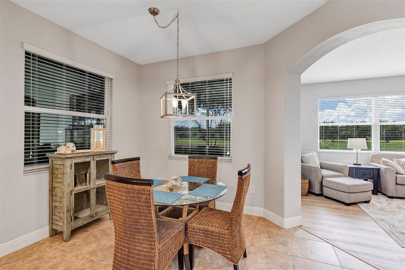 Image 17 of 58 For 3681 Arlington Ridge Boulevard