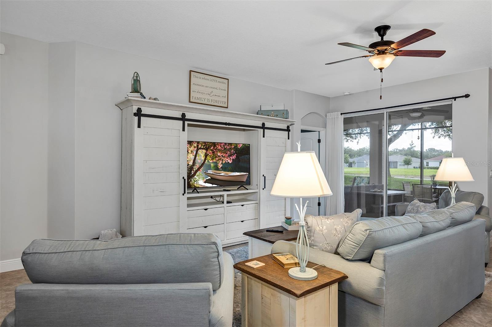 Image 9 of 58 For 3681 Arlington Ridge Boulevard