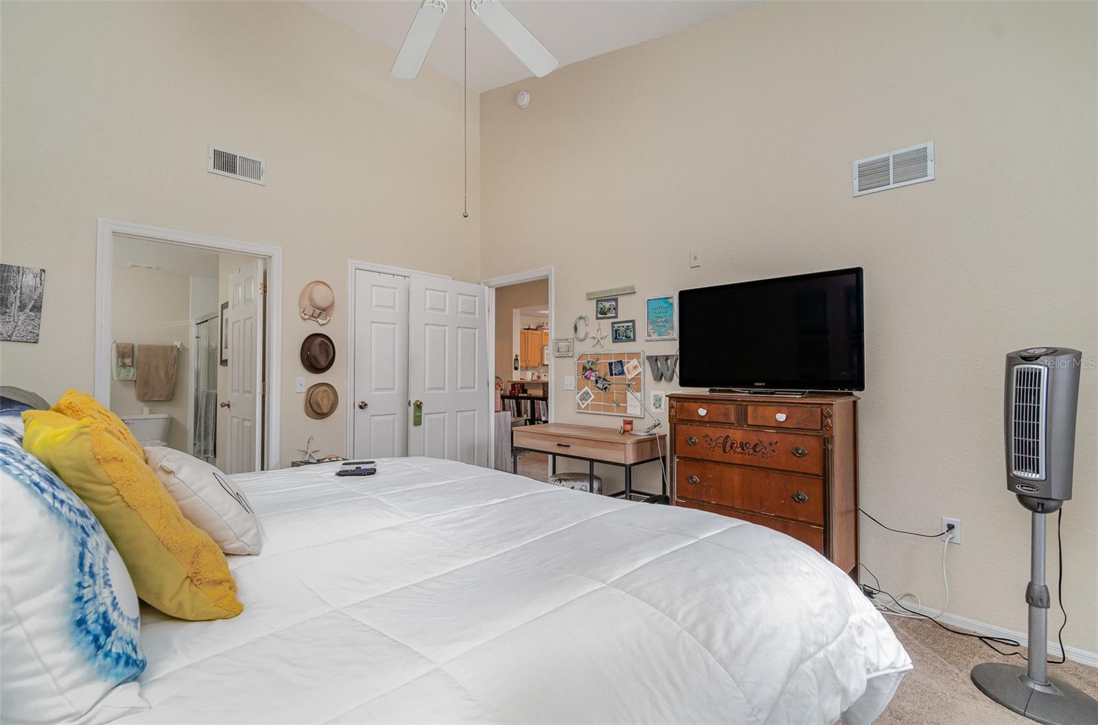 Image 10 of 19 For 9025 Colby Drive 2120