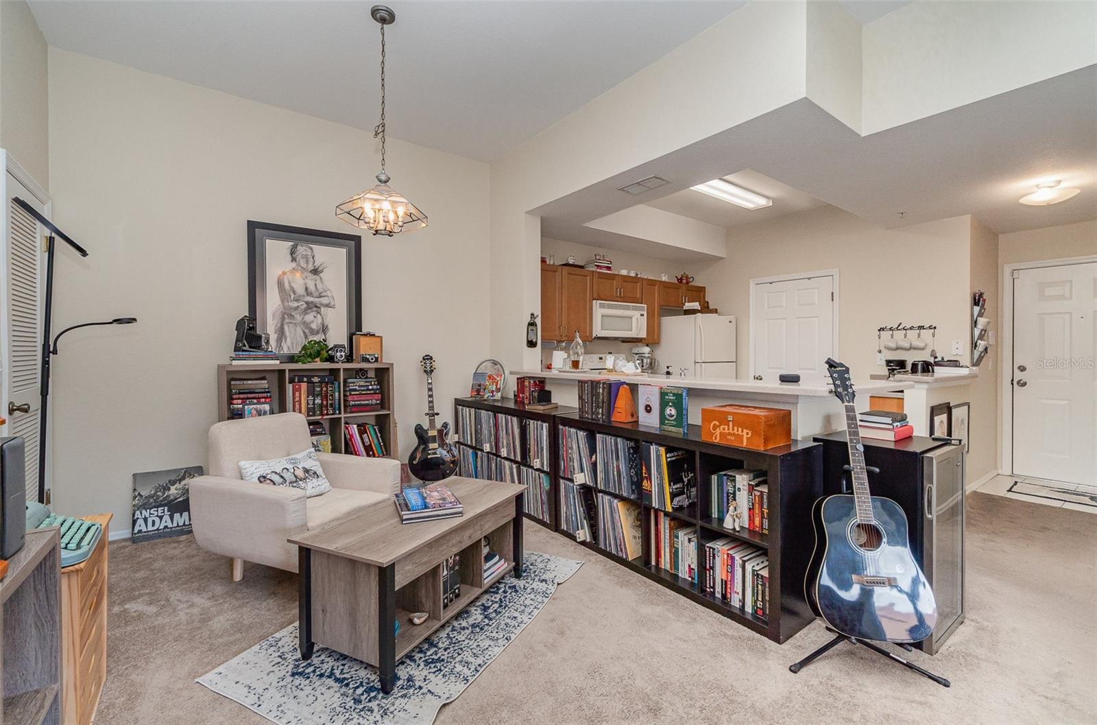 Image 4 of 19 For 9025 Colby Drive 2120