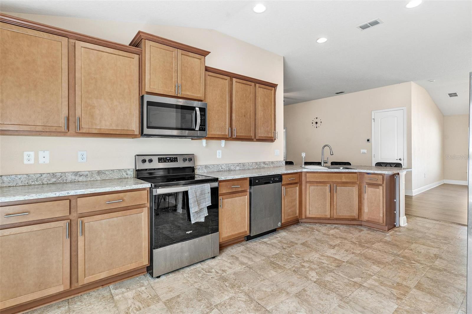 Image 14 of 42 For 7732 Sloewood Drive