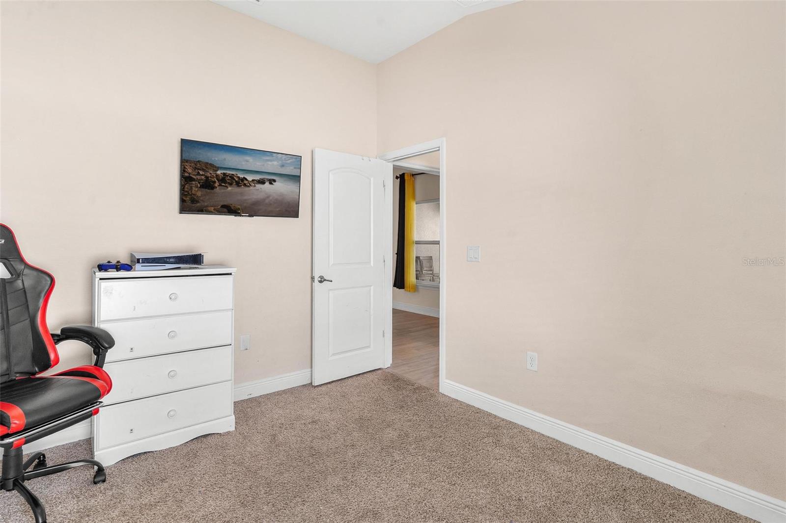 Image 26 of 42 For 7732 Sloewood Drive