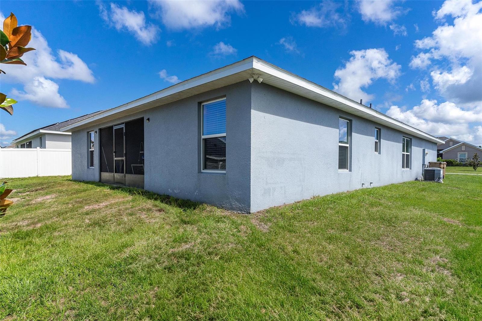 Image 36 of 42 For 7732 Sloewood Drive