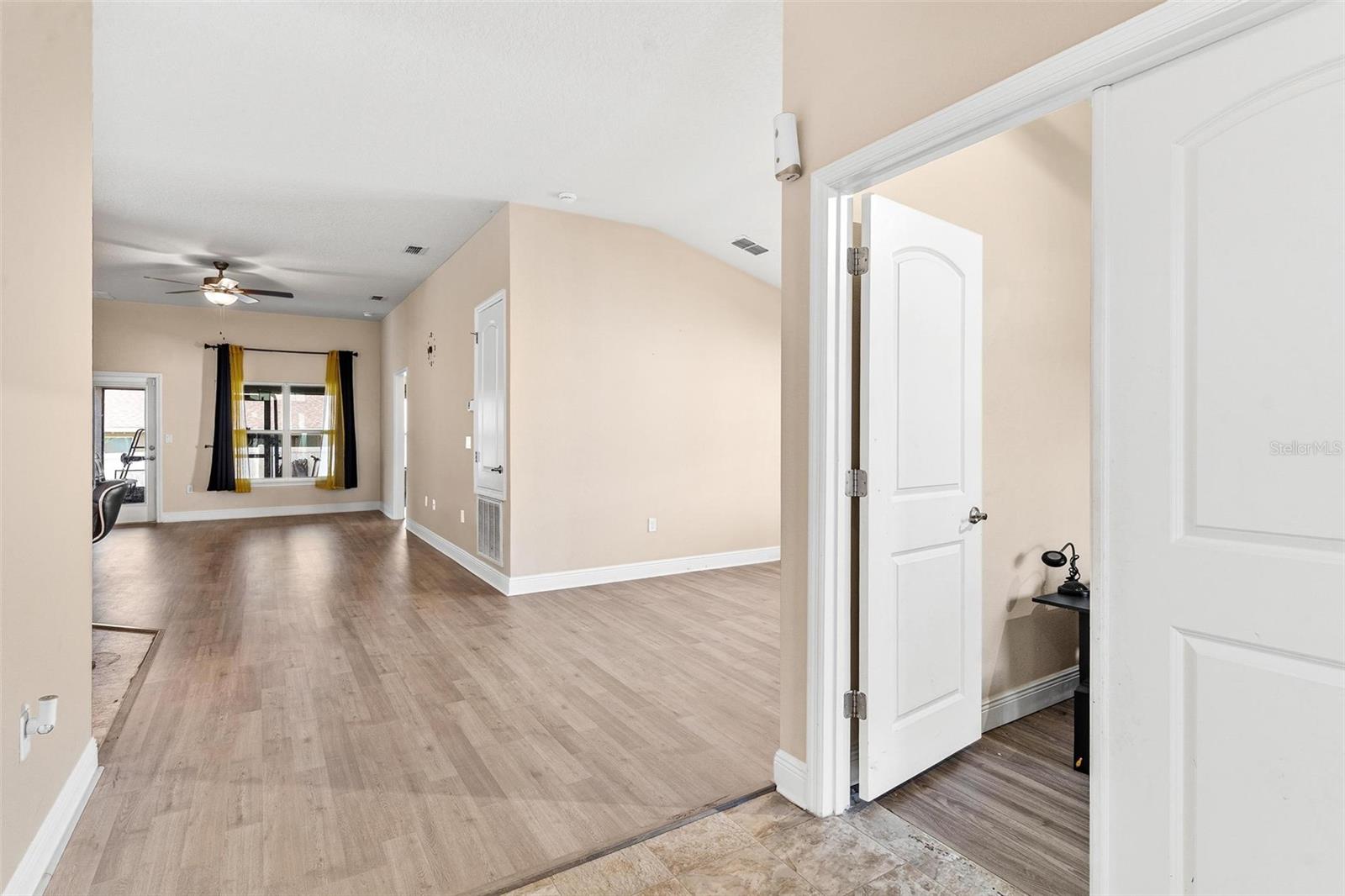 Image 7 of 42 For 7732 Sloewood Drive